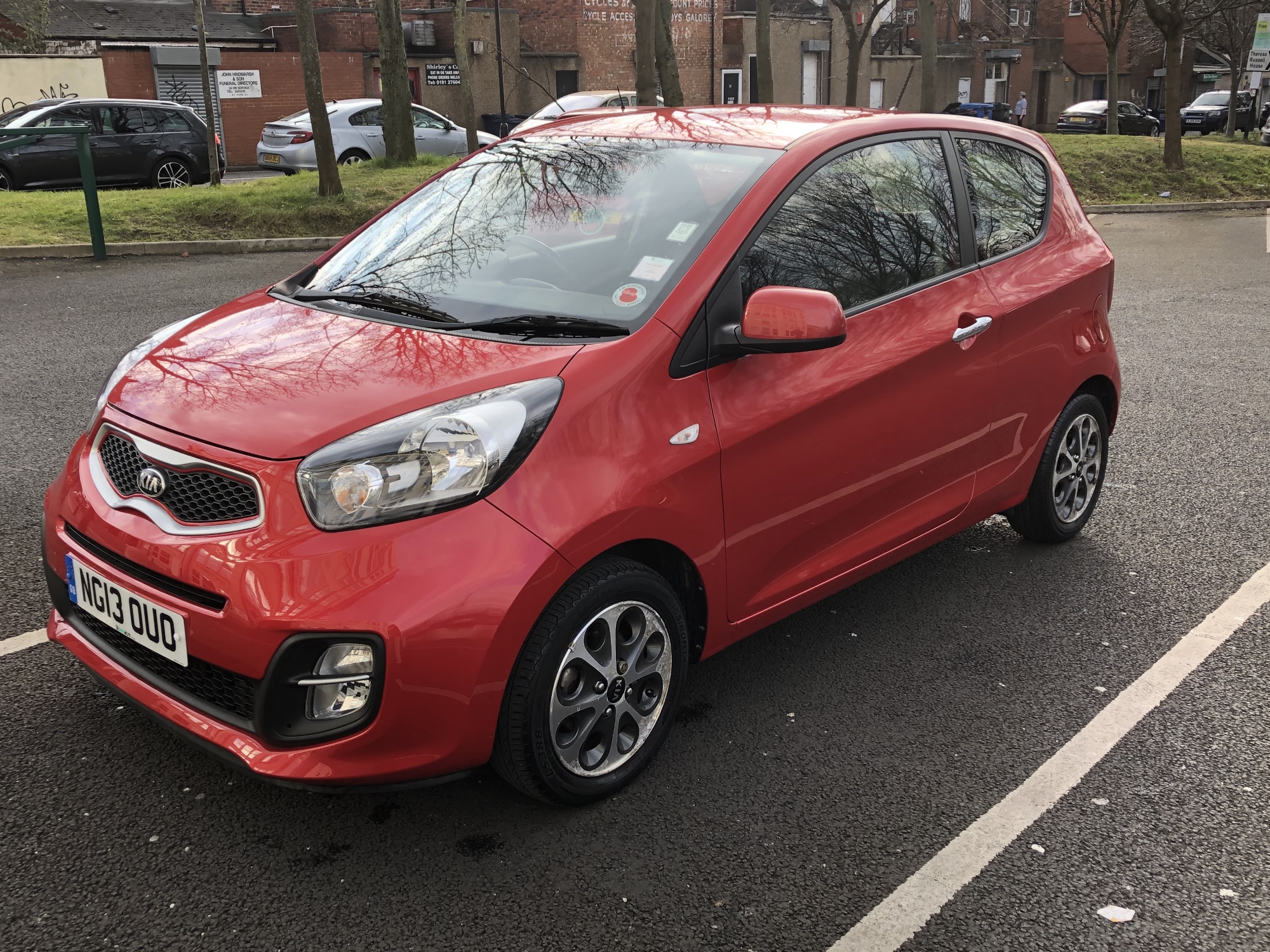 A Kia Picanto Hatchback 1. - Image 3 of 11