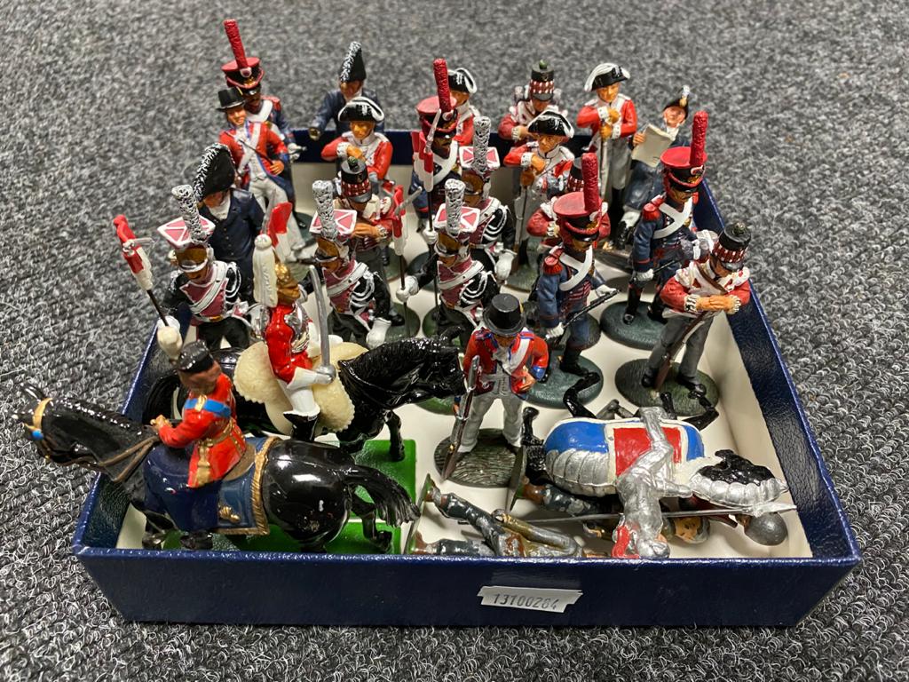 A box of twenty one Del Prado military figures and six further Britons military figures