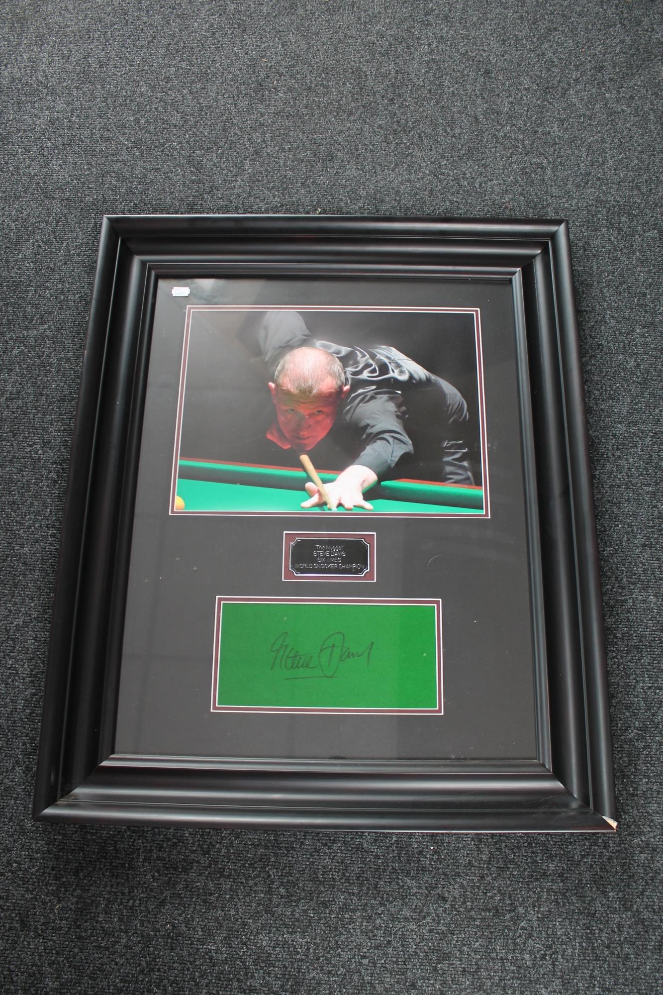 A Steve Davis "The Nugget" autograph on green baize with accompanying photo framed as one