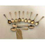 A set of twelve silver teaspoons, Sheffield 1906 CONDITION REPORT: Weight 176g.