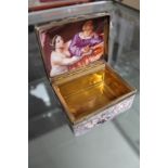 A fine quality Victorian silver gilt trinket box, London 1855,