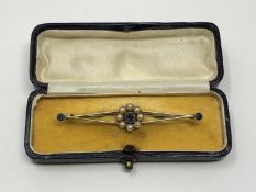A good quality antique 15ct sapphire and pearl brooch, 4g, boxed.
