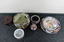 A tray of reproduction Imari china, Japanese plates,