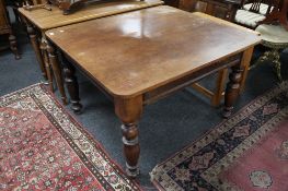 A Victorian mahogany extending dining room table with winder CONDITION REPORT: