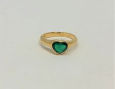 An 18ct gold heart-shaped emerald ring, size Q CONDITION REPORT: 6.