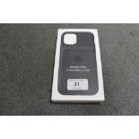 Apple : iPhone 11 Pro Smart Battery Case, model A2184, black, brand new & boxed. (R.R.P. £129.