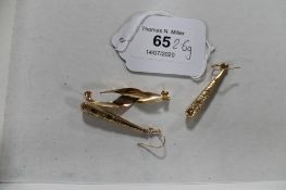 Two pairs of yellow metal drop earrings CONDITION REPORT: Very faintly stamped,