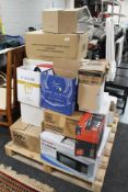 A pallet of catering glass ware etc.