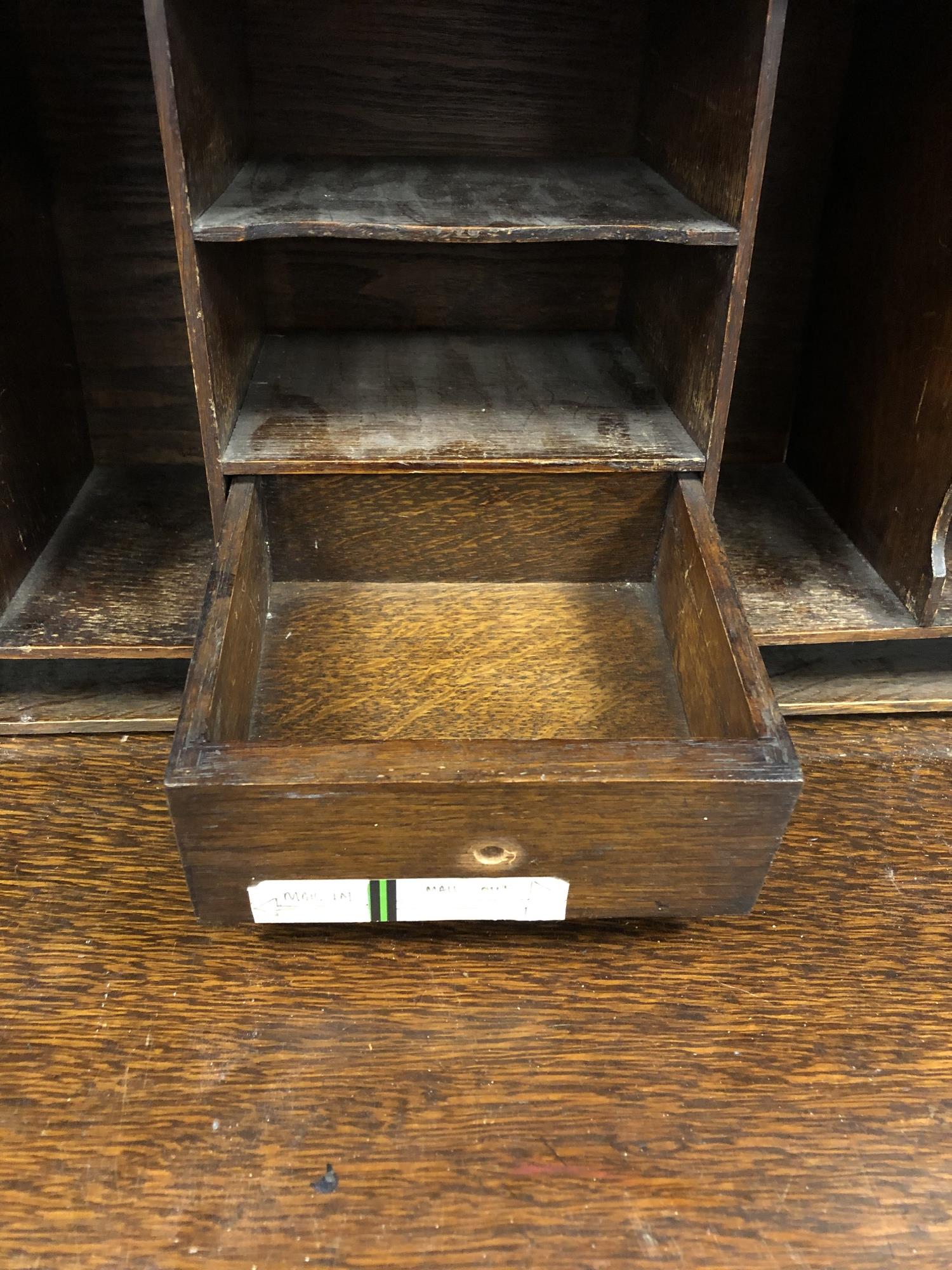 An Edwardian oak bureau bookcase CONDITION REPORT: 192cm high by 77cm wide by 46cm - Image 4 of 4