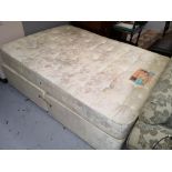 A 4'6 Highgate divan