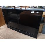 A Samsung 32 inch tv with no lead or remote