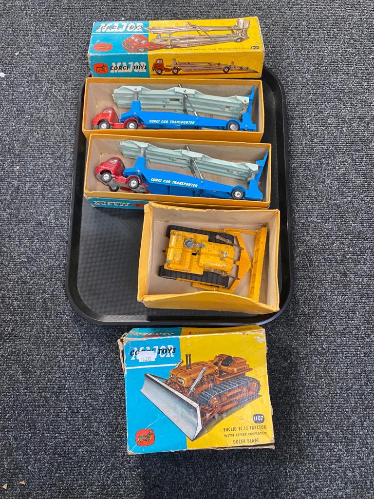 A tray of three boxed Corgi Major die cast vehicles to include two Carrimore car transporter 1101