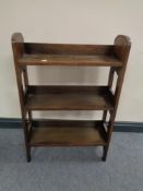 A set of oak Arts & Crafts open bookshelves 57 cm x 19 cm x 87 cm.