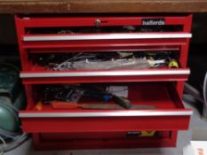 A Halfords six drawer metal tool chest containing hand tools