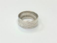 A gent's silver half crown ring 1918,