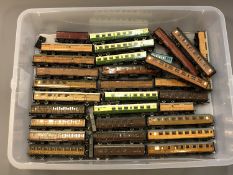 A large collection of unbranded die cast rolling stock, approx. 31.