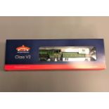 Bachmann - 31-550B Class V2 4771 'Green Arrow' LNER Doncaster Green, boxed.