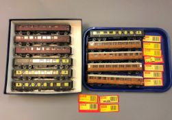 Hornby - Eleven various railway carriages/cars, unboxed as illustrated.