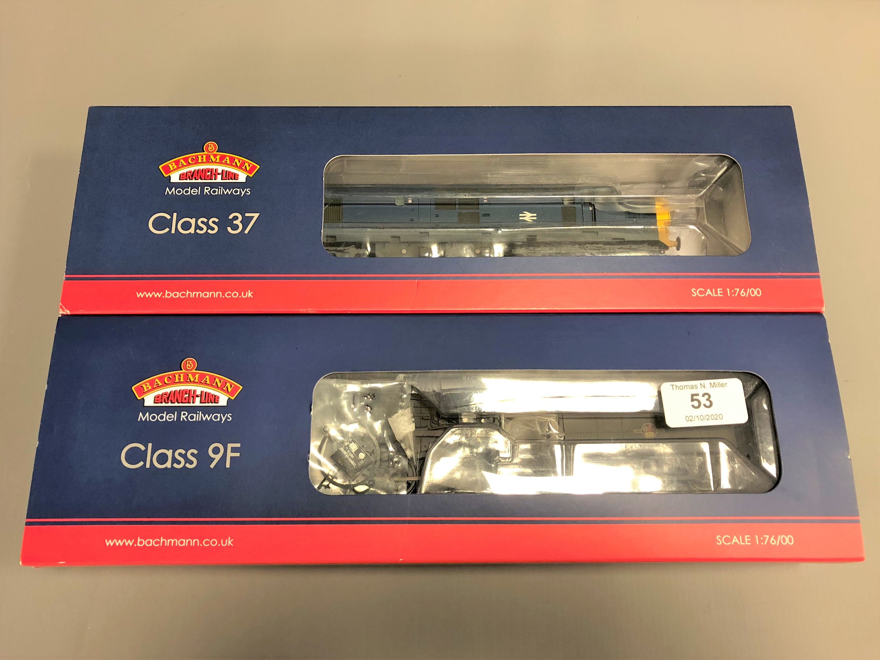 Bachmann - 32-781A Class 37/0 Diesel 37034 BR Blue (Weathered), boxed.