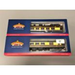 Bachmann - 39-300C BR MK1 SK Pullman Second Kitchen Umber & Cream 'Car No 335' together with