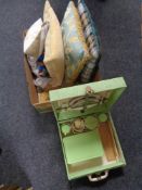 A box of mid century picnic set,