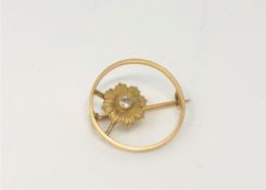 A 15ct gold diamond brooch, 3.4g.