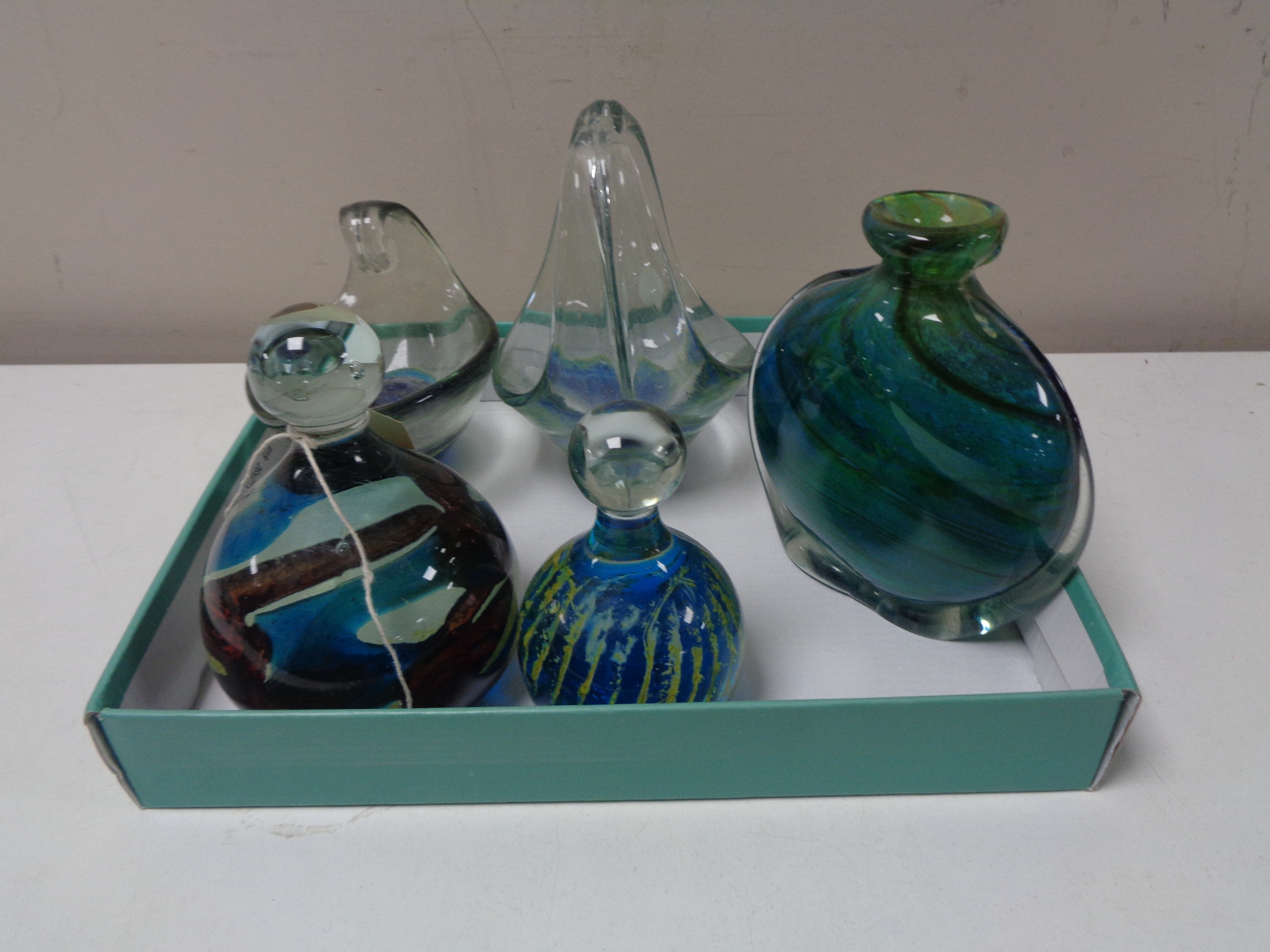 Five pieces of Venetian glass ware.