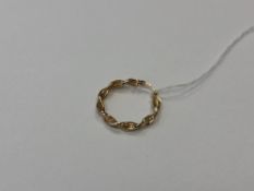 A 9ct gold hoop earring, 1.2g.