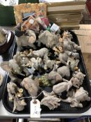 A tray of elephant ornaments and figures