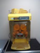 A Zoomex juicing machine