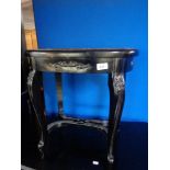 A continental style dressing table stool