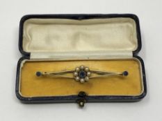 A good quality antique 15ct sapphire and pearl brooch, 4g, boxed.