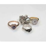 Four sterling silver dress rings (4)