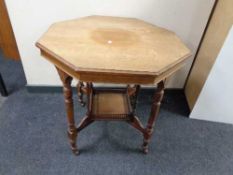 An Edwardian mahogany occasional table