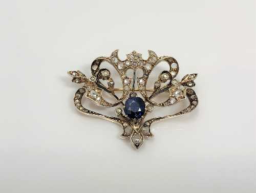 A fine late Victorian diamond and sapphire bar brooch, length 3.