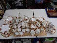 Approximately 112 pieces of Royal Albert Old Country Roses tea and dinner china