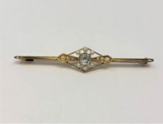A 15ct gold aquamarine and pearl brooch, 3.35g.