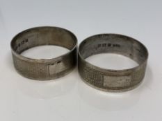 A pair of silver napkin rings, Birmingham marks CONDITION REPORT: 35.