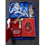 A tray of assorted glass decorations,