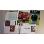 FOOTBALL, Manchester United, signed promotional cards, t/cs etc., inc. David Beckham, John Carey,