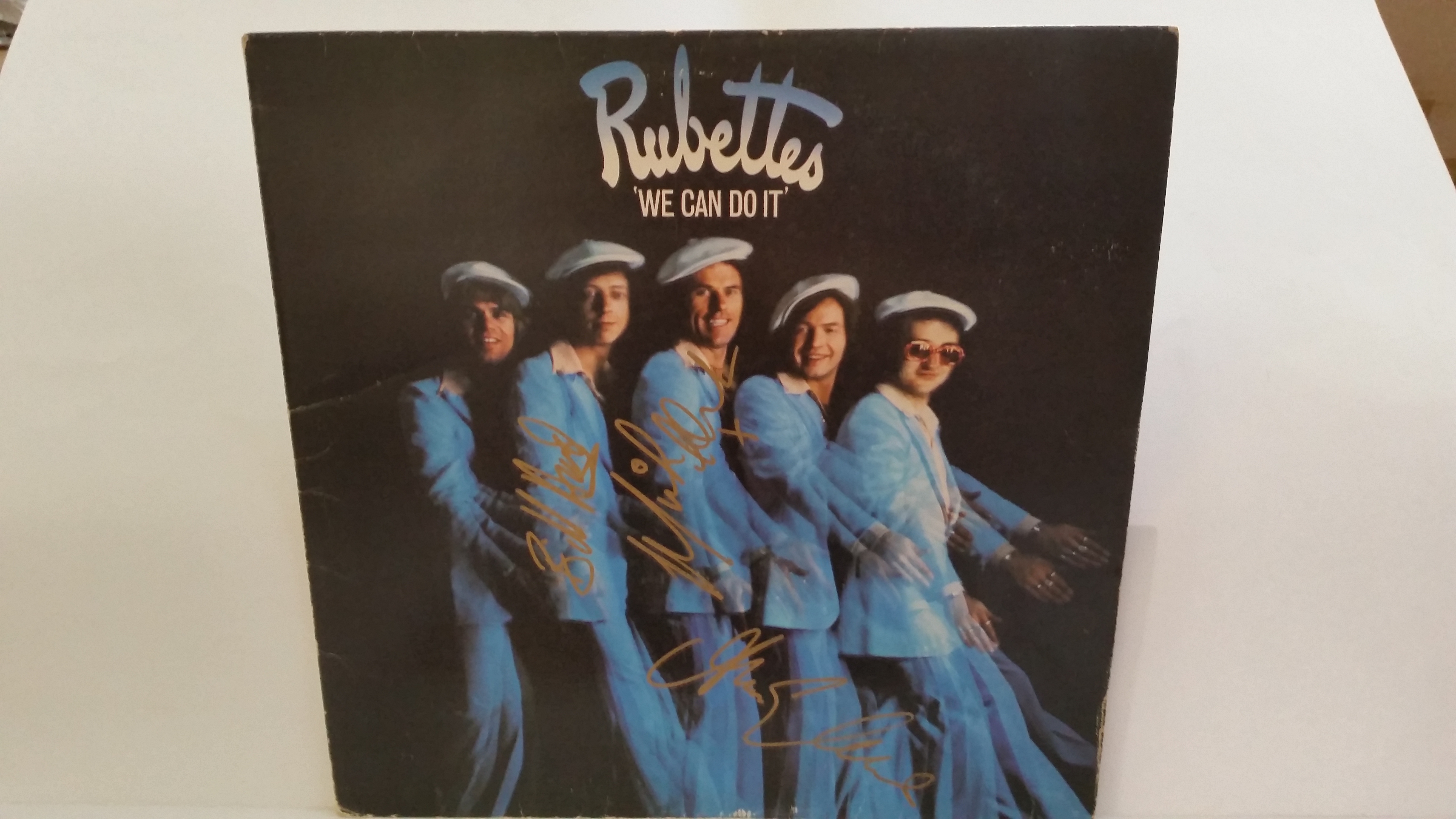 POP MUSIC, signed LP record covers, Mud (2 signatures), Rubettes (3), Gene Pitney & Frank Ifield, - Image 2 of 4