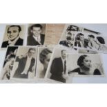 ENTERTAINMENT, postcards, inc. Columbia Radio Favourites, op (complete, 6); "Radio Pictorial (6)