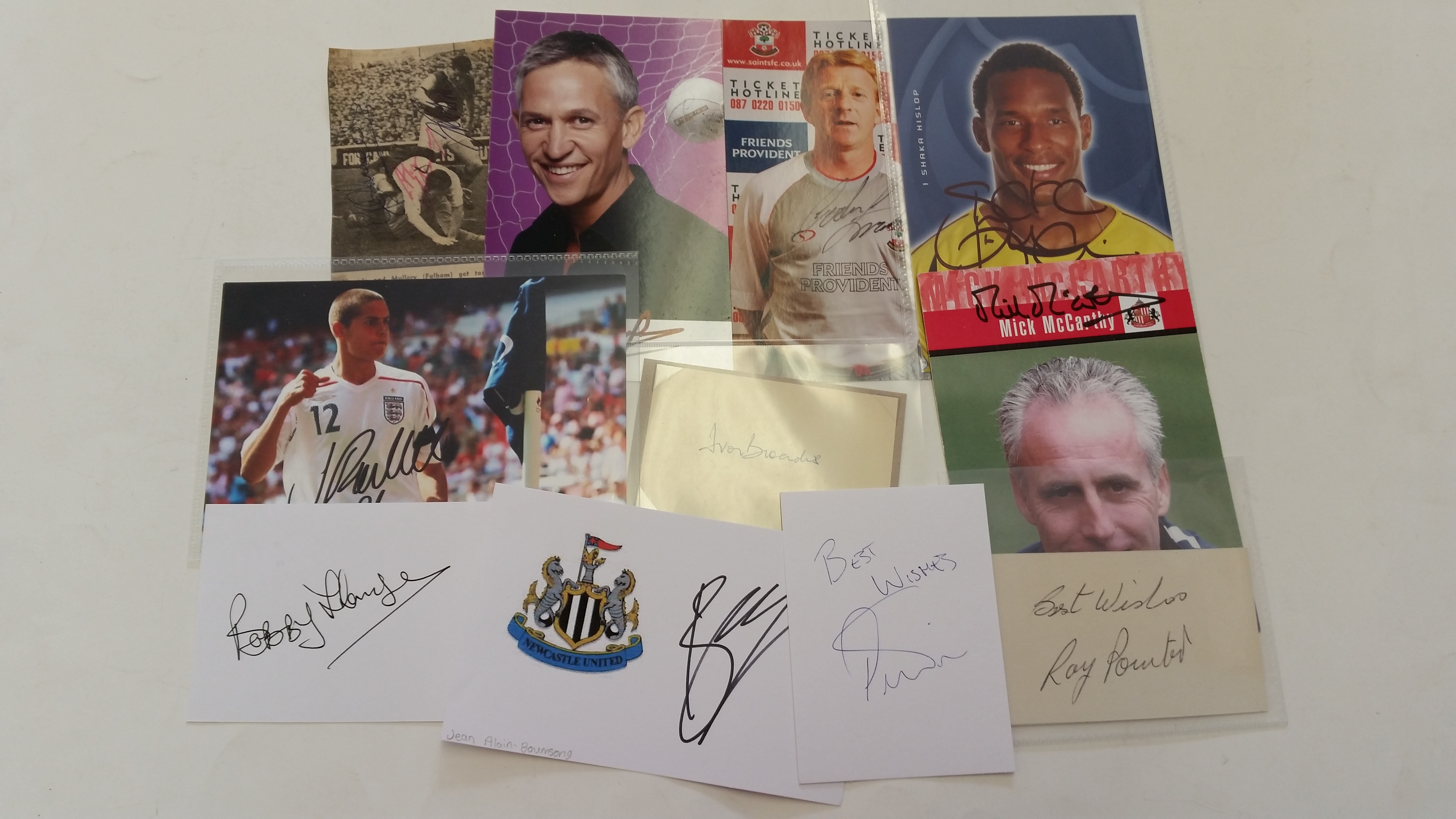 FOOTBALL, signed selection, mainly modern, inc. many white cards, photos, trade cards etc., inc.