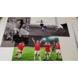 FOOTBALL, Manchester United signed photos (mainly colour), inc. Andy Cole, David May, Alex