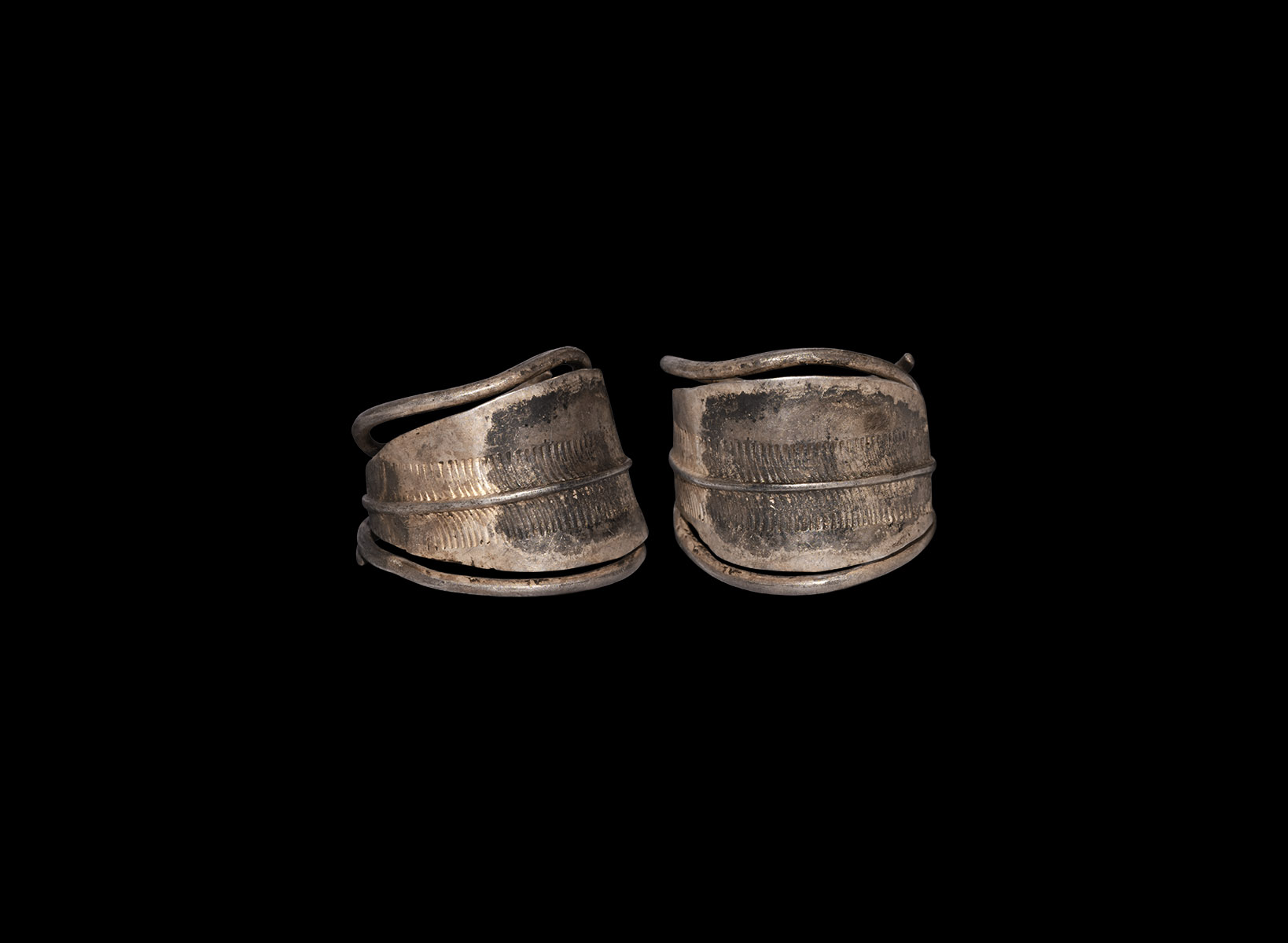 Viking Silver Ring with Engraved Design