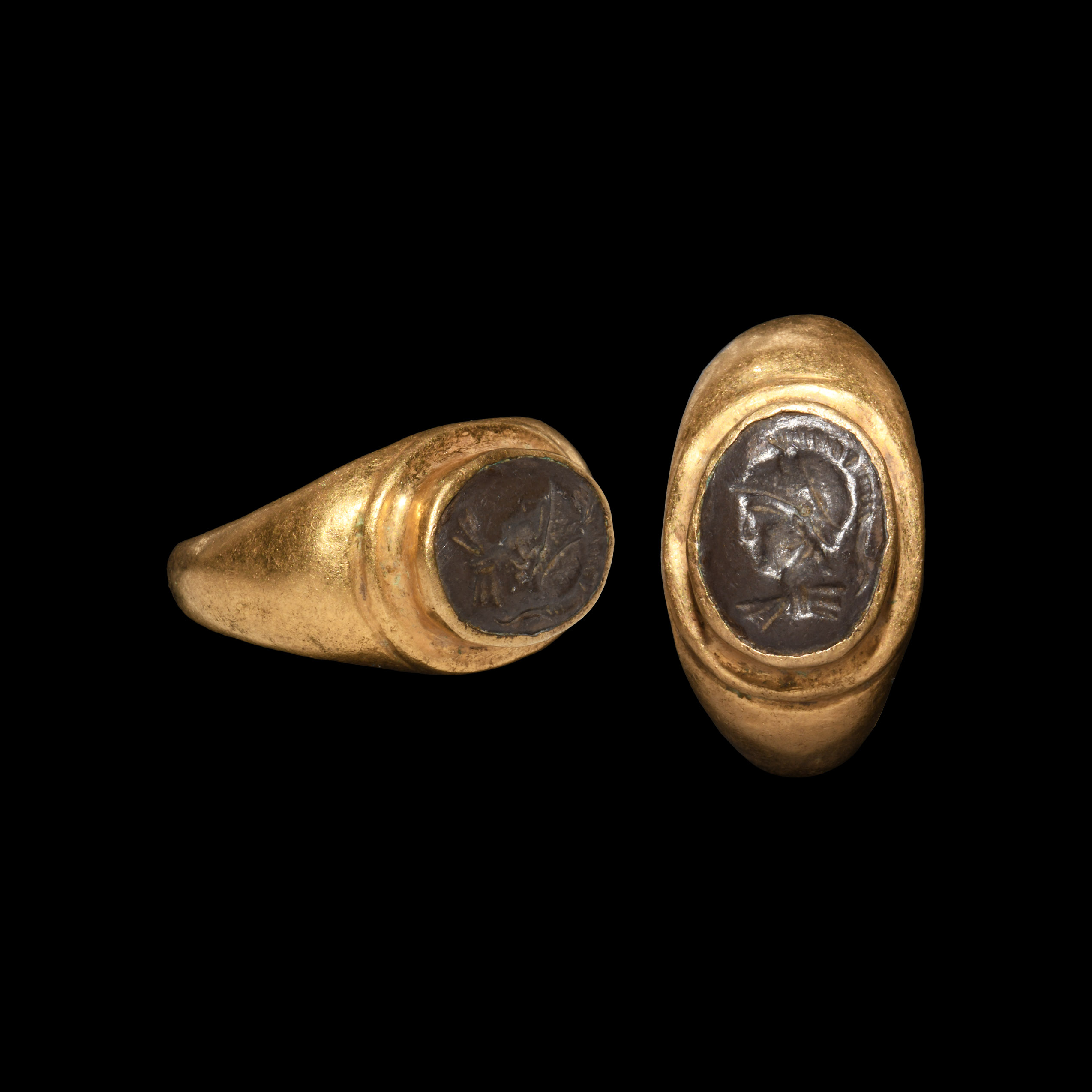 Roman Gold Ring with Silver Mars Intaglio