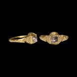 Elizabethan Gold Ring with Diamond