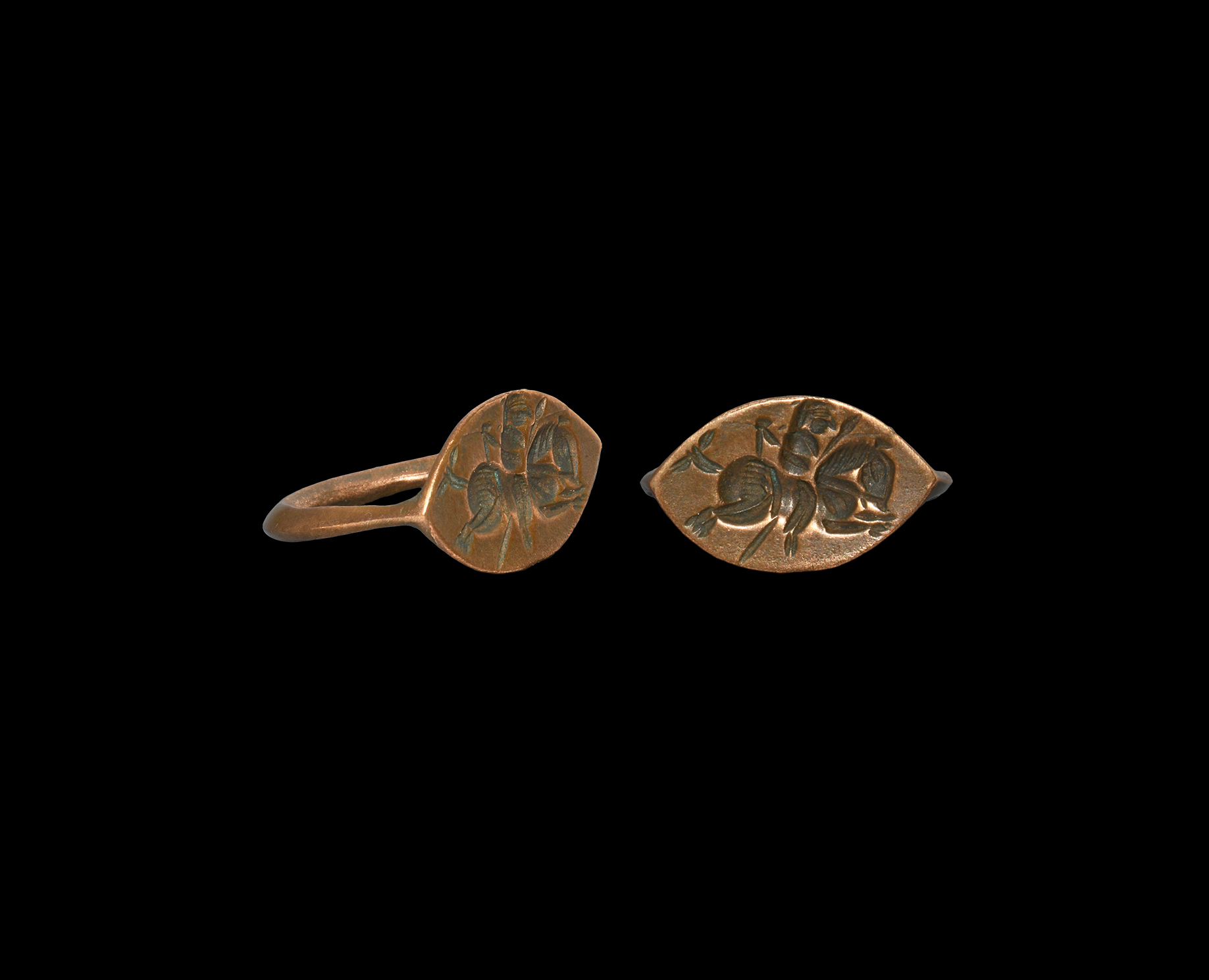 Phoenician Ring with Hunting Scene