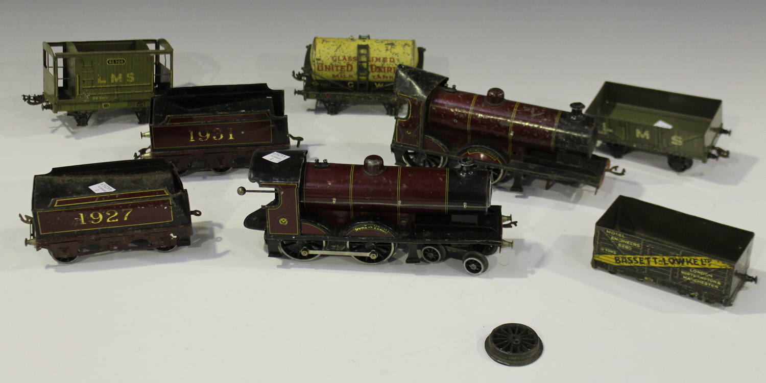 A Bassett-Lowke gauge O clockwork 4-4-0 locomotive 1931 'Duke of York' and tender, finished in LMS