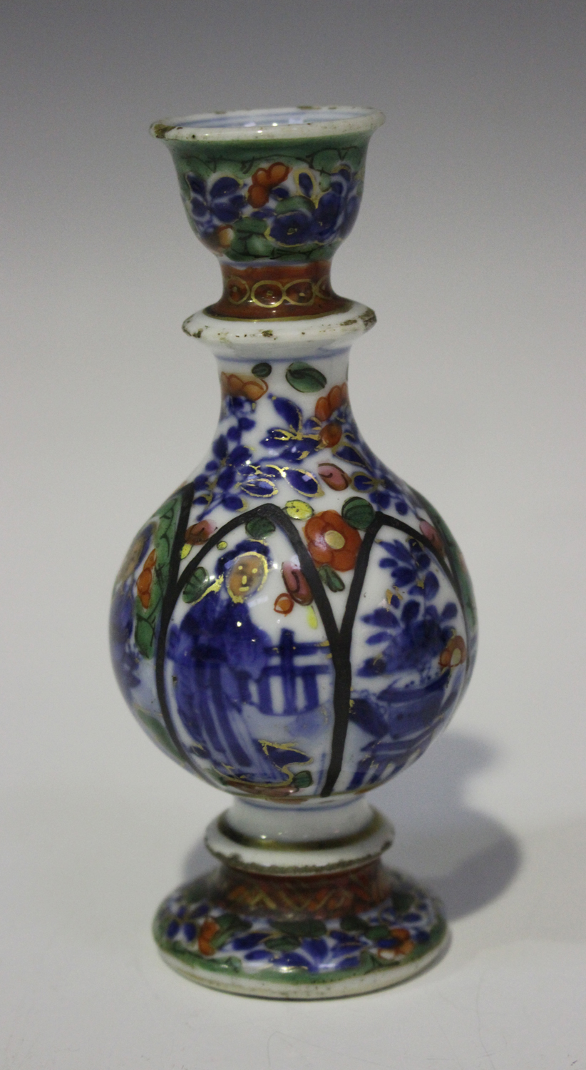 A Chinese 'clobbered' blue and white porcelain diminutive vase, Kangxi period and later, the lobed - Image 6 of 7